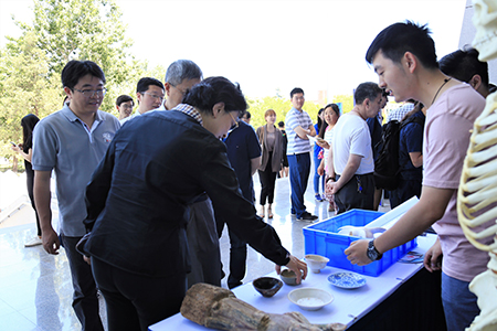 中国人民大学第二届科技文化周科技文化体验日之考古文博系展台记事